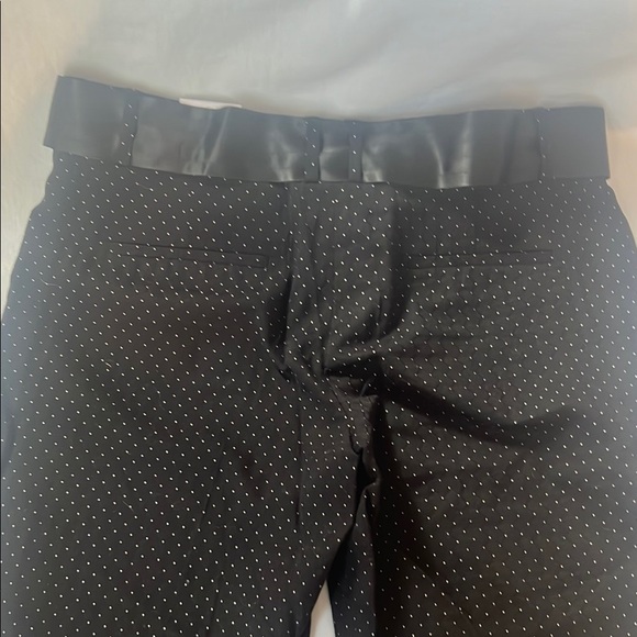 NWT- Express Design Studios City Shorts with Satin Belt - Picture 9 of 10